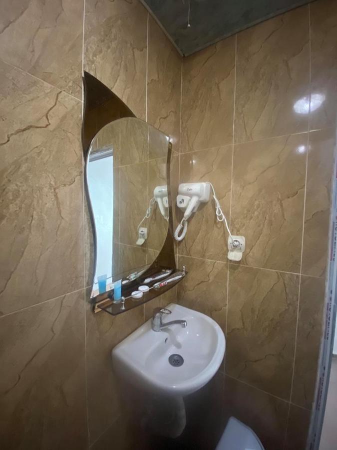 Elite Palace Plus Hotel Батуми Экстерьер фото