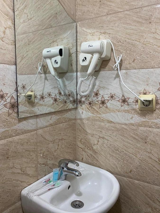Elite Palace Plus Hotel Батуми Экстерьер фото