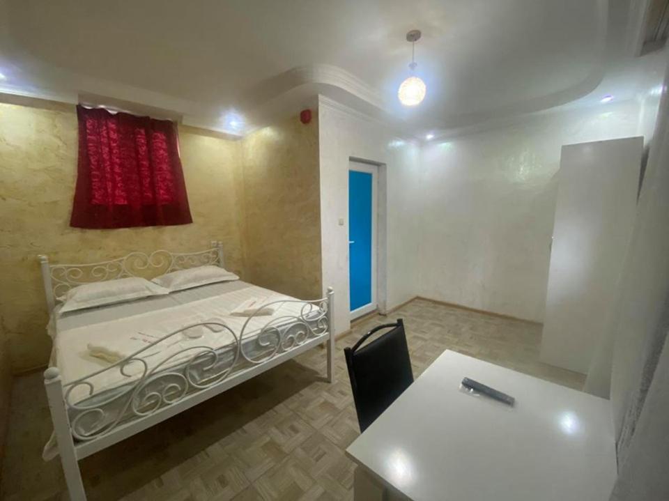 Elite Palace Plus Hotel Батуми Экстерьер фото