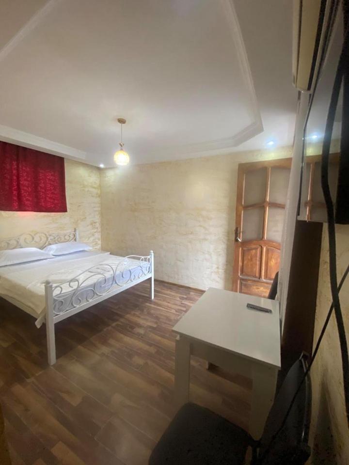 Elite Palace Plus Hotel Батуми Экстерьер фото