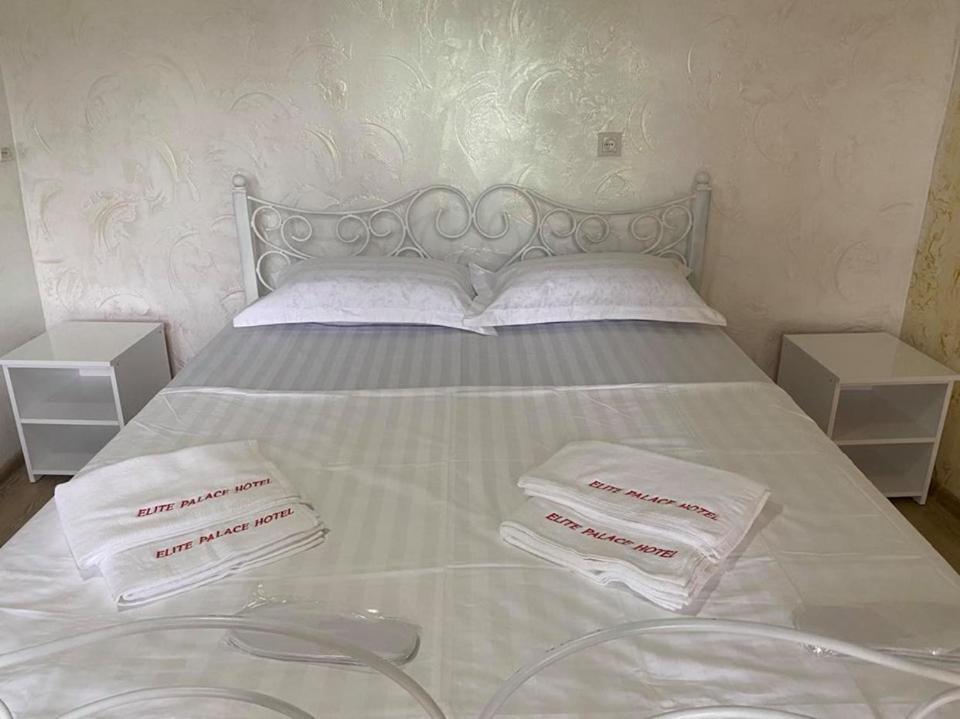 Elite Palace Plus Hotel Батуми Экстерьер фото