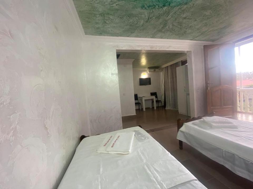 Elite Palace Plus Hotel Батуми Экстерьер фото