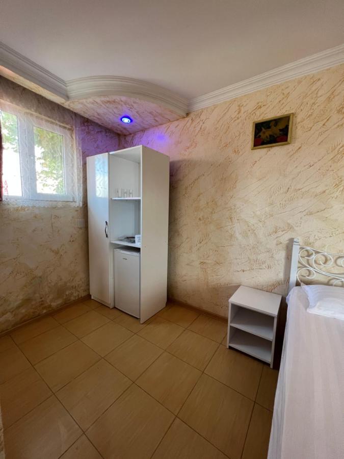 Elite Palace Plus Hotel Батуми Экстерьер фото