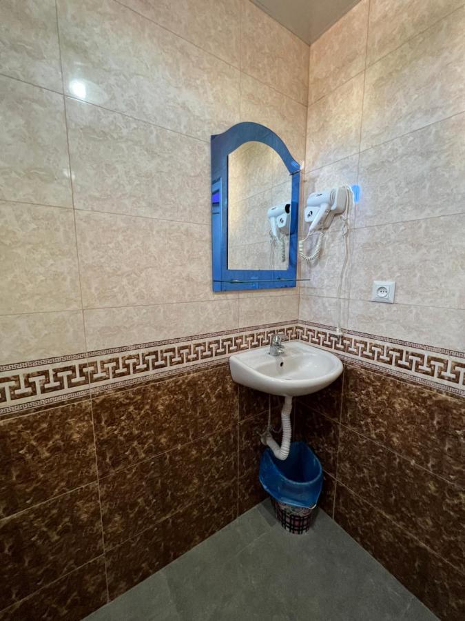 Elite Palace Plus Hotel Батуми Экстерьер фото